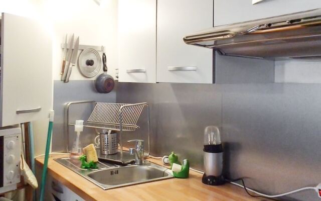 House With one Bedroom in Le Chesnay, With Furnished Garden