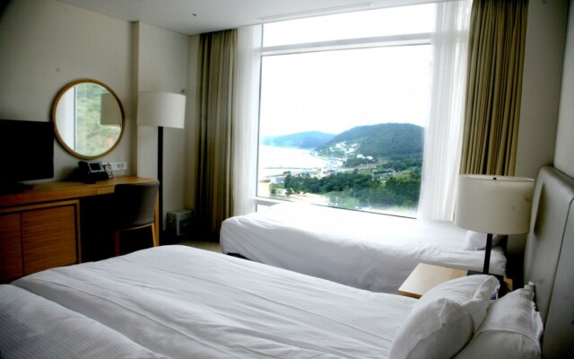 The Ocean Resort