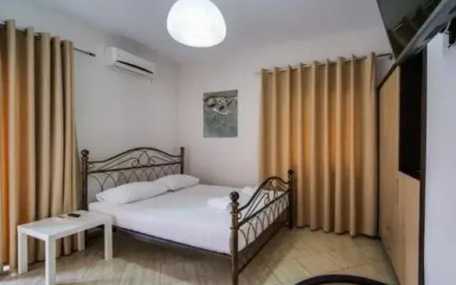 Vironas Rooms