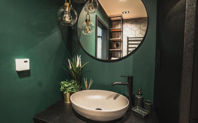 CZARNA OWCA Apartament - SKRZYCZNE Residence