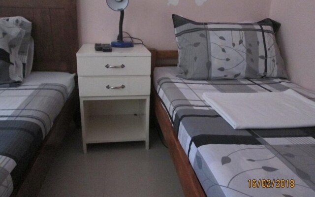 Oliveros Residence Bed and Breakfast