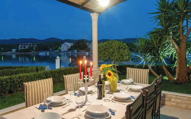 Holiday Home Lovište