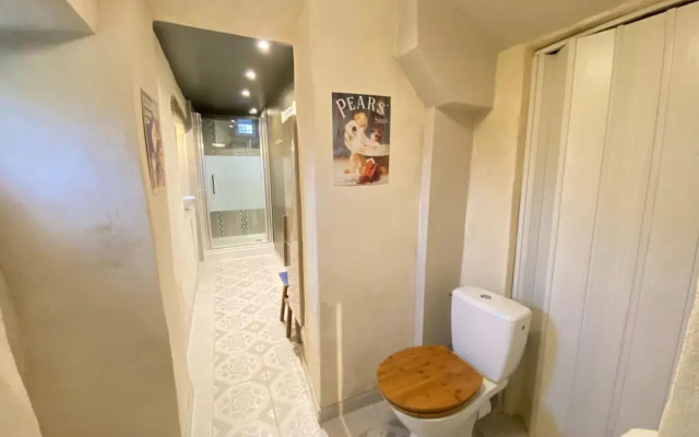 Renovated 18th Century Norman Manor House