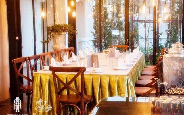 Koranaree Courtyard Boutique Hotel