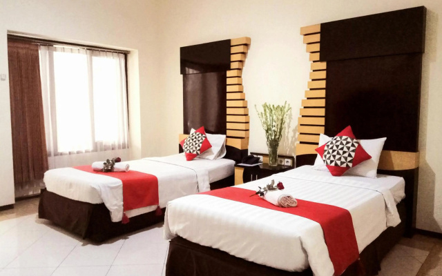 Hotel Pelangi Malang – Guest Rooms – Malang