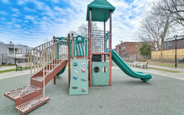 Downtown Albany Vacation Rental - Chic & Walkable!