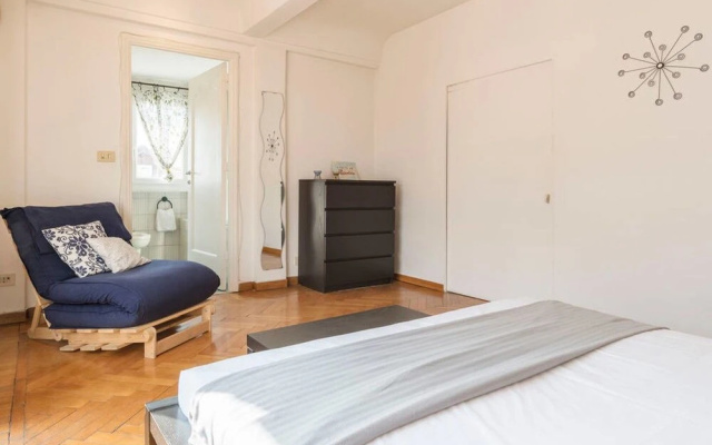 Colorful and Modern 2bed Flat Beside Piazza Popolo