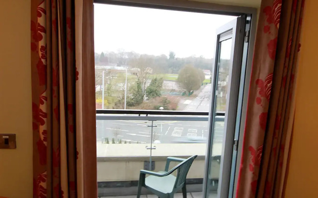 Belmore Court & Motel