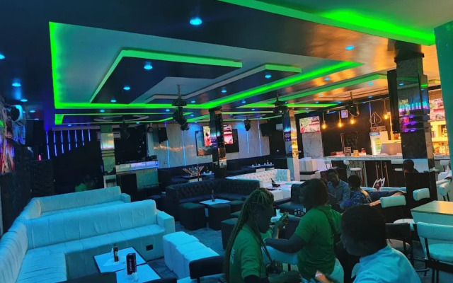 Newtown Palace Hotel