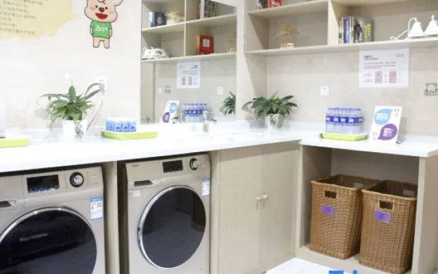 Shanghai Kacunm Zhenhua Hotels