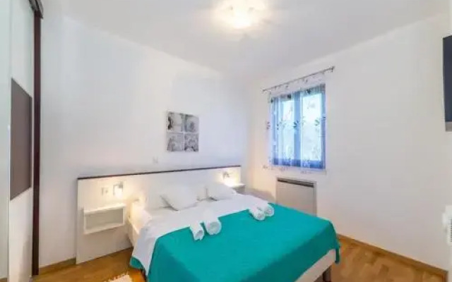 Apartment Ana