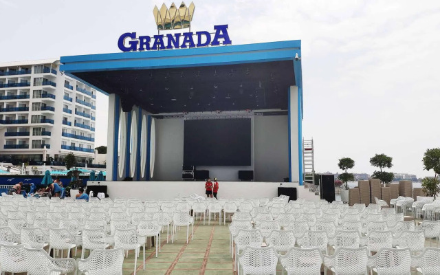 Granada Luxury Beach 