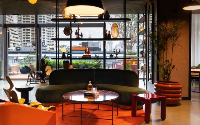 The Standard, Bangkok Mahanakhon