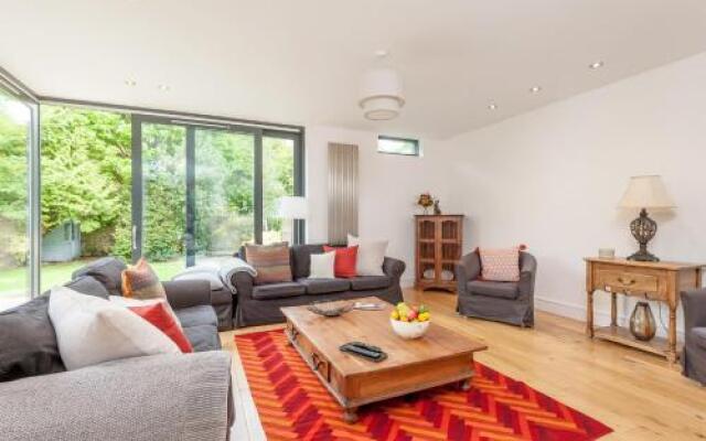 The Lochside House Residence