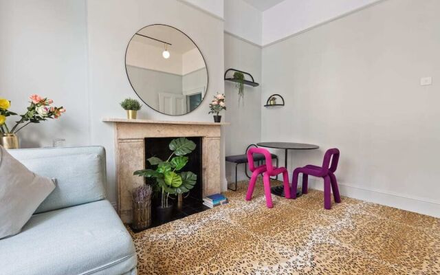 Elegant 1-bed Apt, Sleeps 4, in Chelsea