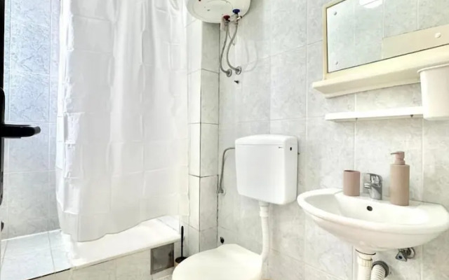 B&M Holiday Rooms