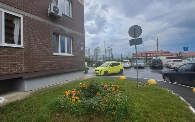 Апартаменты на улице Западносибирская 2 к1