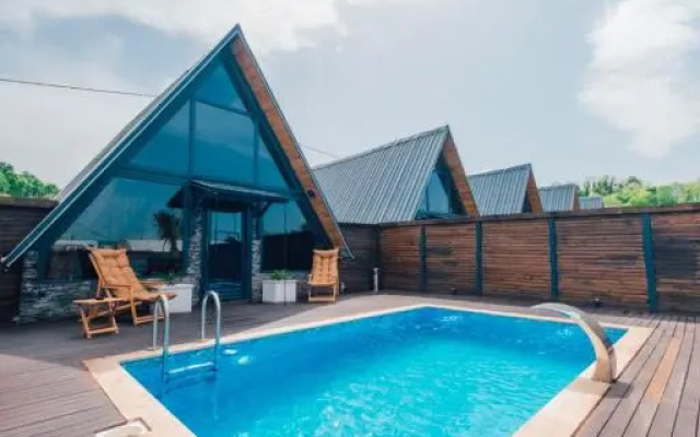 Club Armada Bungalov