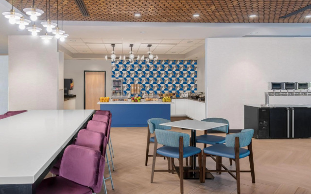 Towneplace Suites By Marriott Norfolk