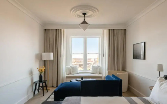 Longfellow Hotel