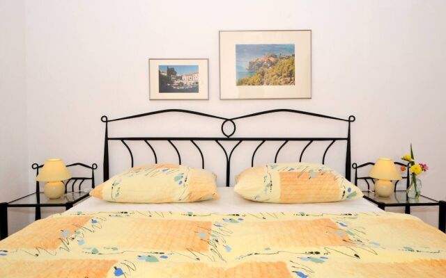 Stunning Apartment in Bol