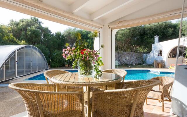 VILLA TREBALUGER in Es Castell