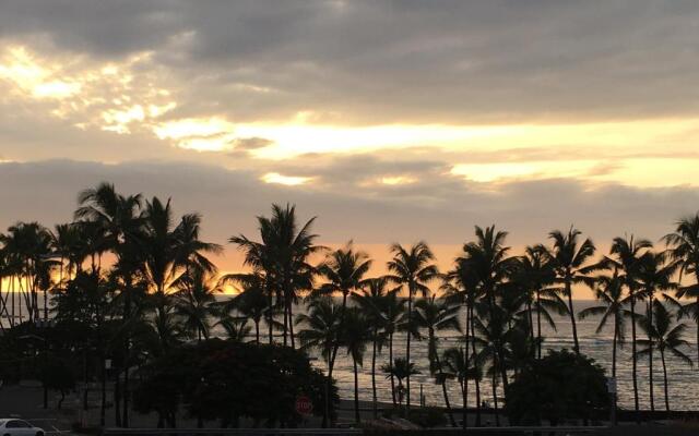 Beach Villas at Kahaluu Beach