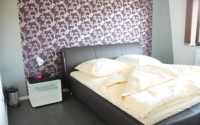 Apartmani i Bungalovi TROJKA