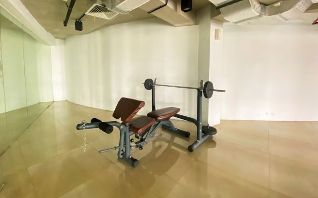 Comfort 1Br At Patraland Urbano Apartment