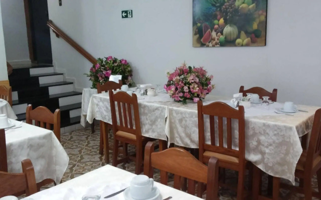 Ilha Porchat Hotel