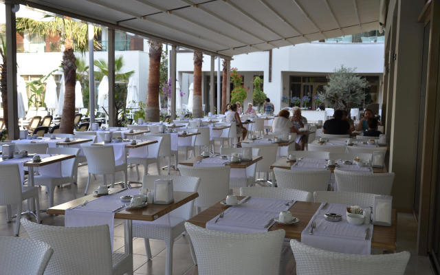 Port Side Resort
