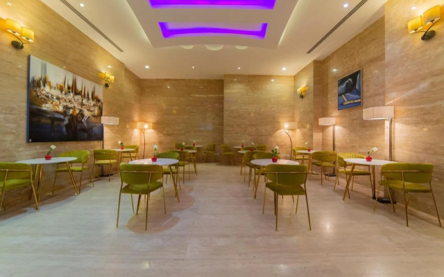 Hyatt Buyutat Furnished Apartment
