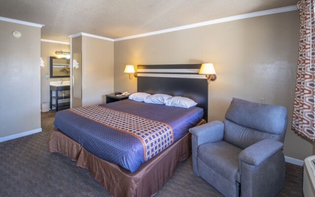 Surf Motel and Gardens