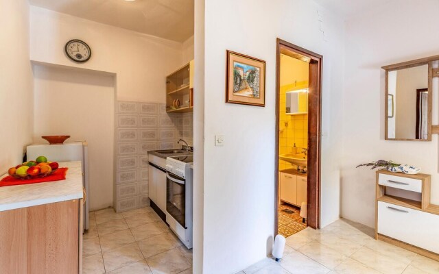 Amazing Apartment in Medulin With 1 Bedrooms and Wifi