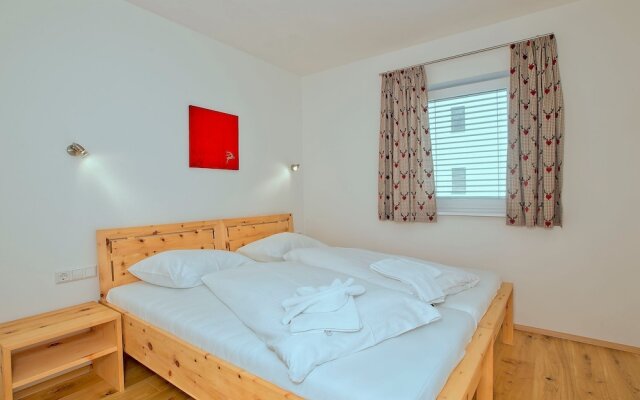 Spacious Chalet With Garden In Mauterndorf