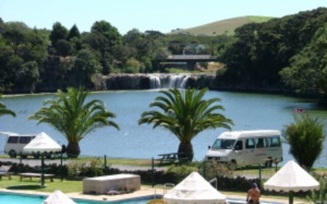 Haruru Falls Earth Citizens Retreat