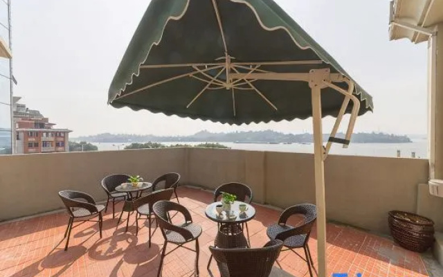 Chunguang Hotel (Spring Sunlight Hotel)