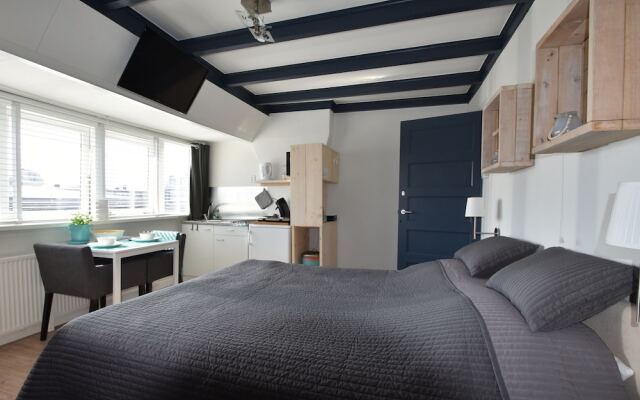 Elegant Apartment in Bergen aan Zee near Beach