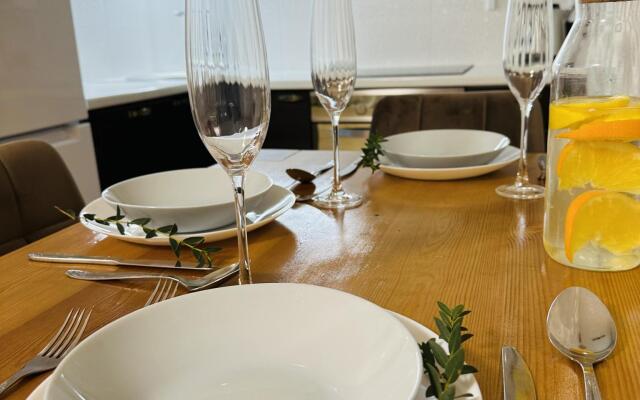 Апартаменты на улице Генерала Судакова 11