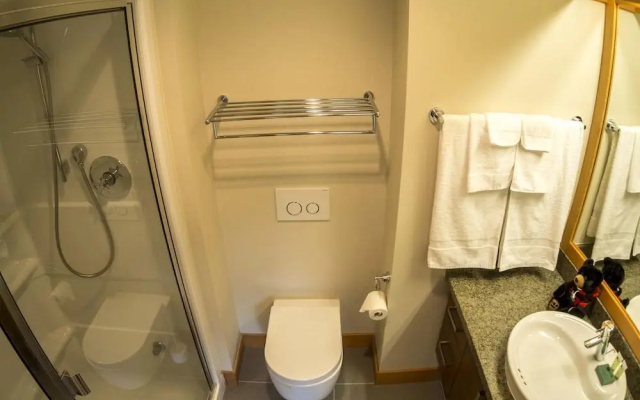 Kookaburra Lodge #302 By Bear Country