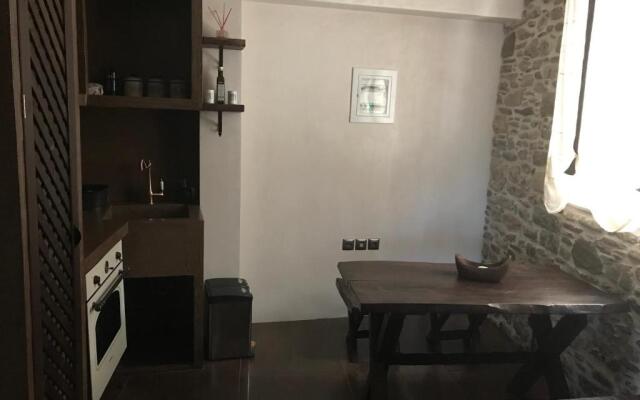 SAMOS MARIAs' STONE HOUSE 1