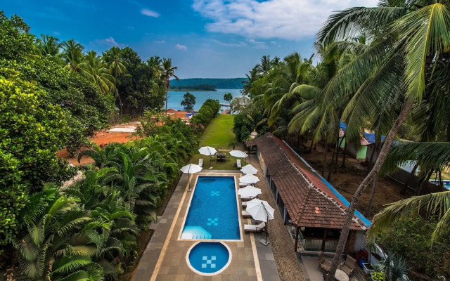 OYO 806 Hotel Safira River Front