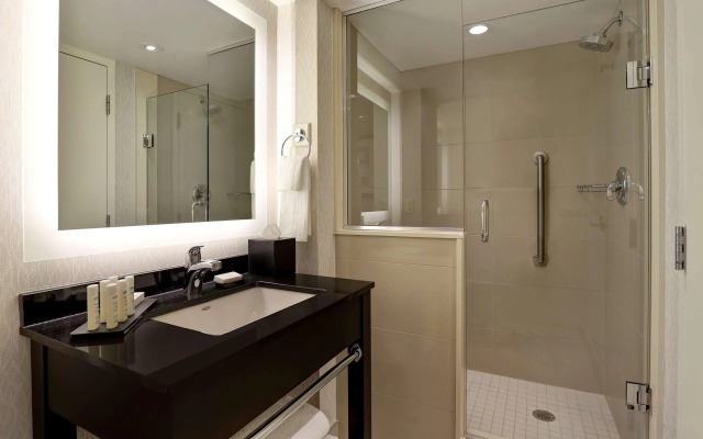 Embassy Suites by Hilton Niagara Falls Fallsview