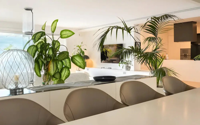 Sea-view Penthouse Spa in Portopiccolo
