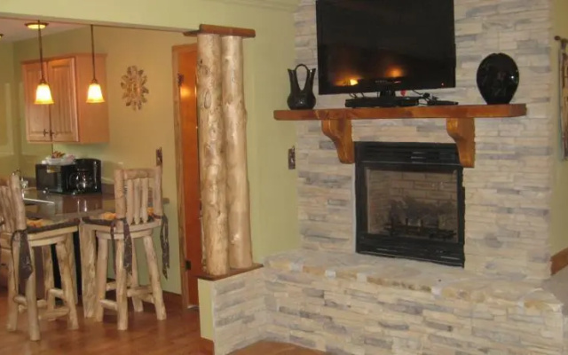 Pine Creek Cabins