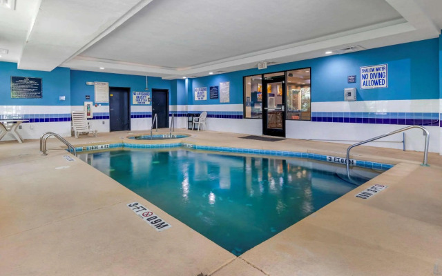 Comfort Suites near MCAS Beaufort