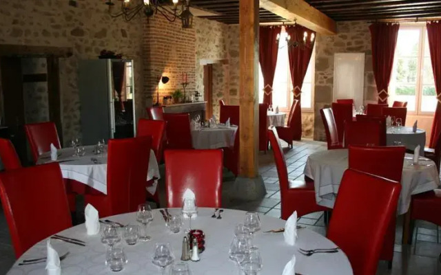 Auberge Le Saint Leo Bon