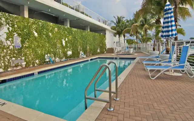 Luxury Apartment in Miami Beach