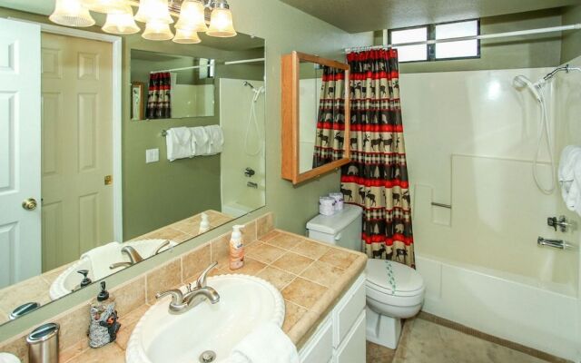 A Piece Of Bearadise Condo