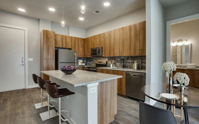 Southside Flats By Barsala